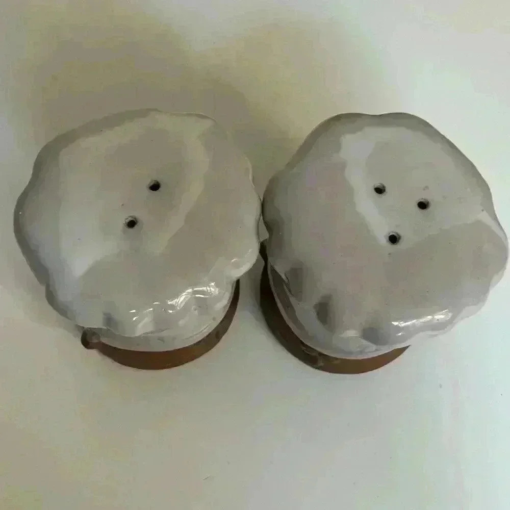 Le Chef vintage glazed ceramic kitchen utensil holder and salt & pepper shakers - Picture 8 of 14